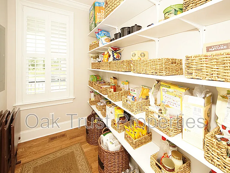 125 Brogun Ln — Photo 17