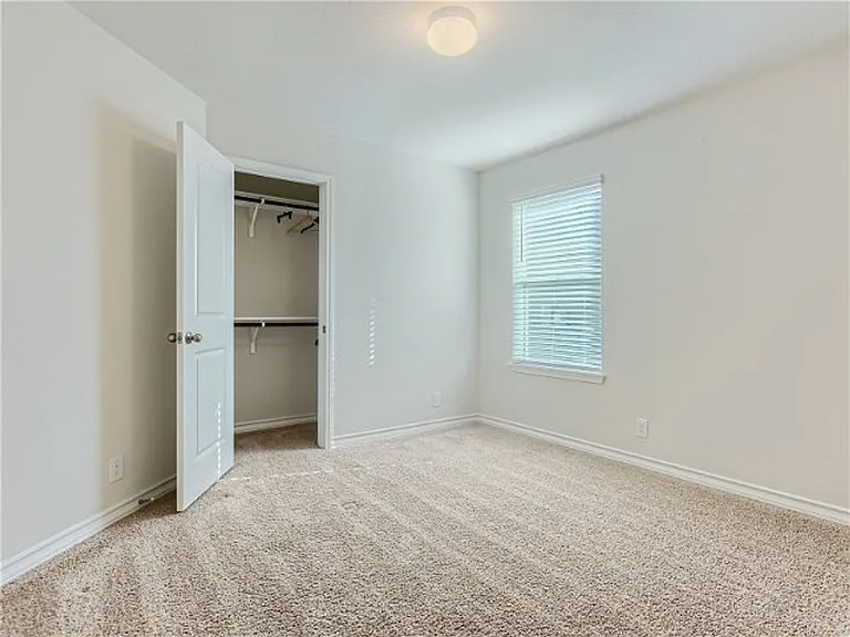 9811 Bratten Rise — Photo 23