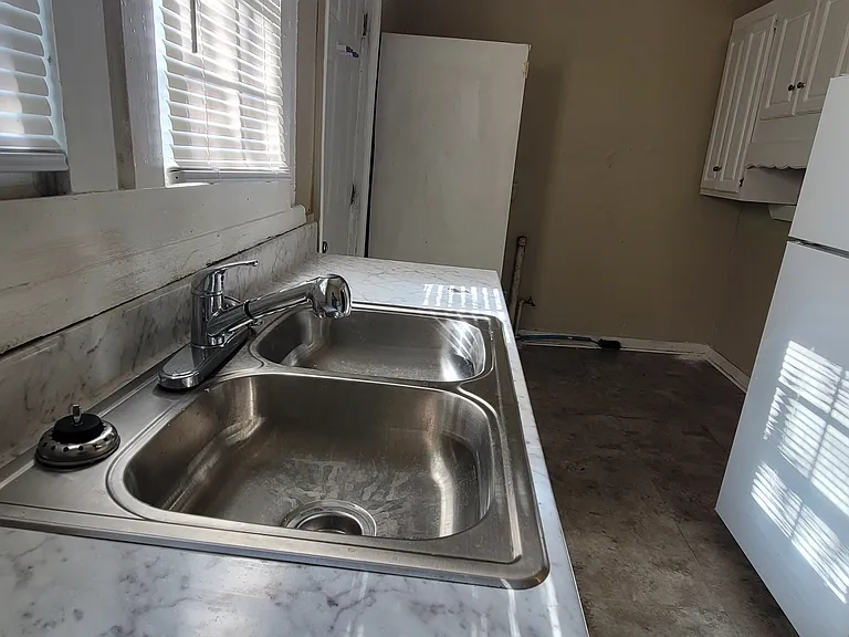 3943 Blossfield Ave — Photo 8