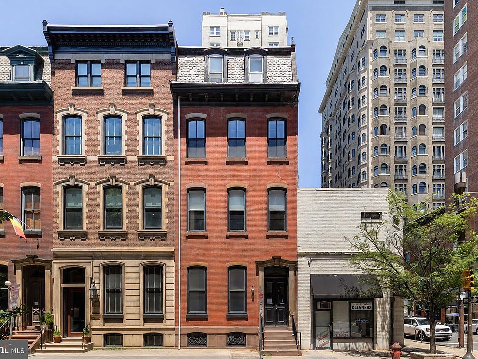1st image of 1903 Spruce St APT 3E