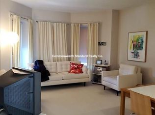 112 Newbury St #13, Boston, MA 02116