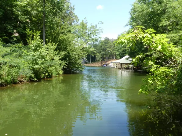 173 Ladonna Dr #1/2, Wedowee, AL 36278