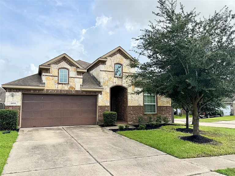 26934 Churchill Gate Ln — Photo 1