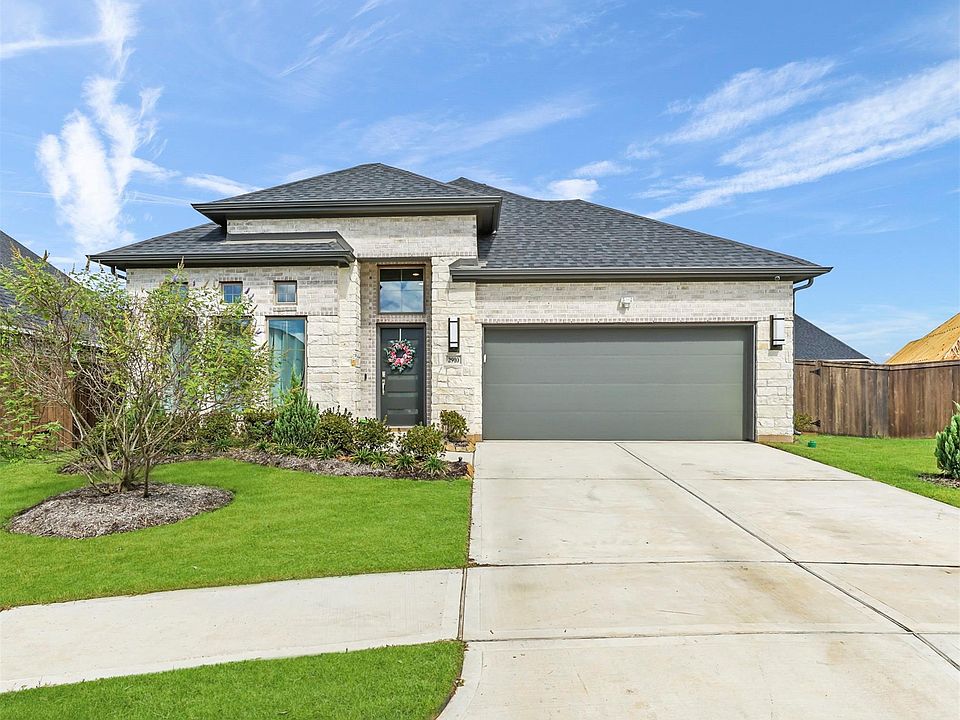 1st image of 2910 Finch Ct