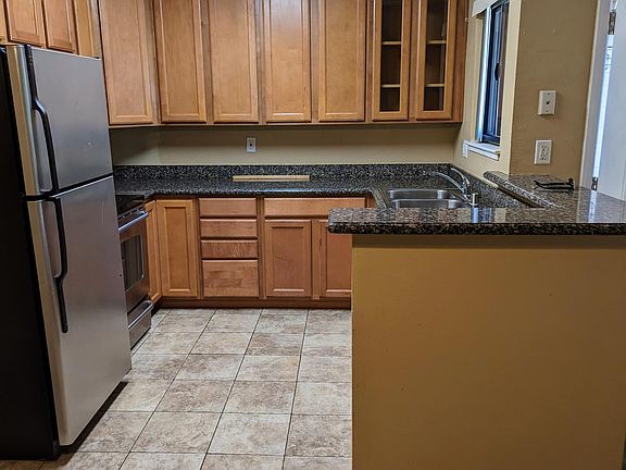 3rd image of 3715 Tallyho Dr APT 97