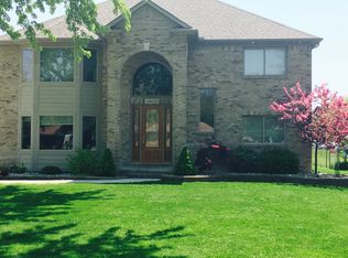 48116 Mallard Dr, Chesterfield, MI 48047