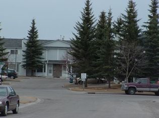 120 Riverglen Park SE, Calgary, AB T2C3Z1