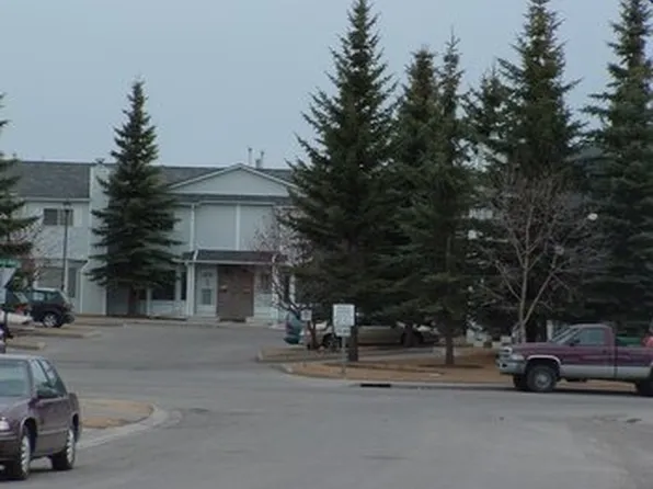 120 Riverglen Park SE, Calgary, AB T2C 3Z1