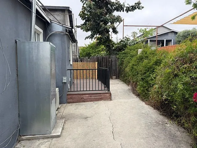 611 N Rampart Blvd — Photo 14