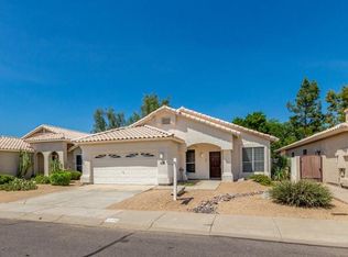 1126 W Betty Elyse Ln, Phoenix, AZ 85023