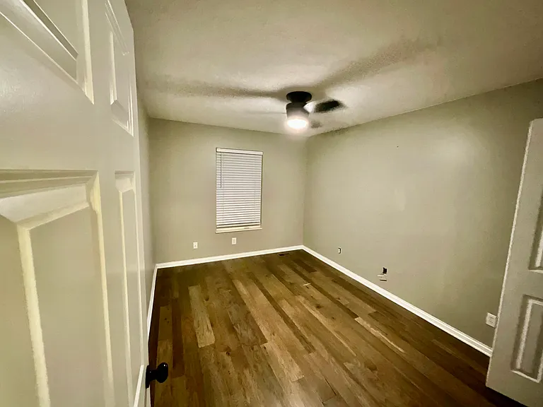 606 Chadwood Dr — Photo 19