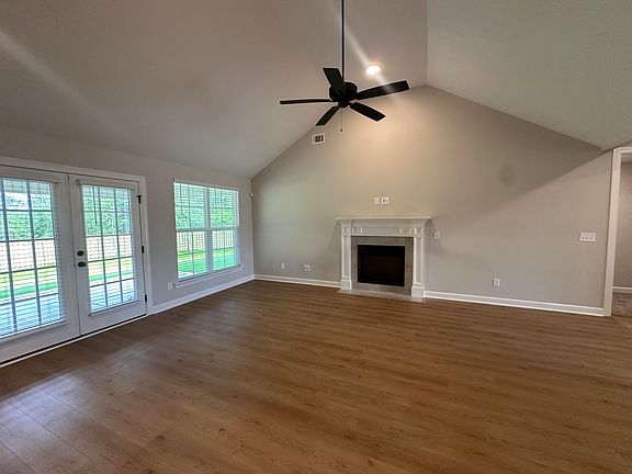 3rd image of 3330 Stockport Drive