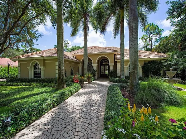 6676 Stonegate Dr, Naples, FL 34109