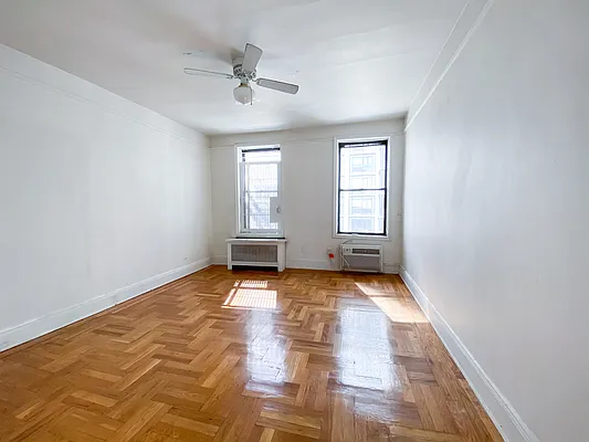 Rented by Kahen Properties | media 13