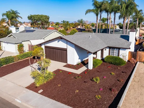398 Coco Palms Dr, Oceanside, CA 92058