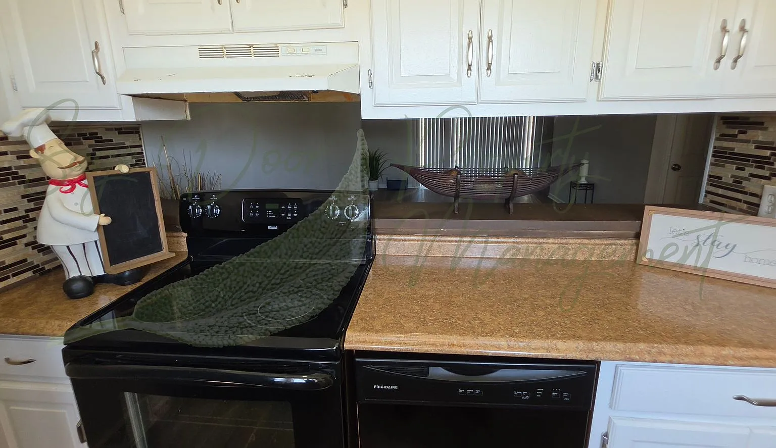Newly Remodeled Townhome — Photo 3
