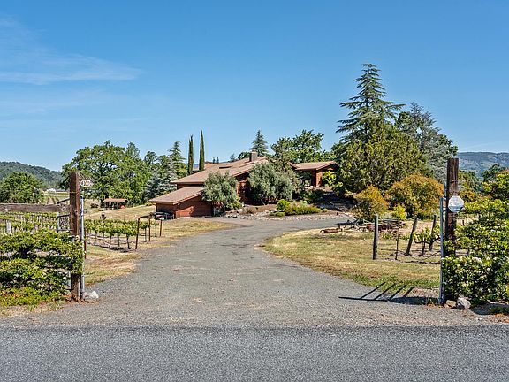 3rd image of 100 Lafranchi Road