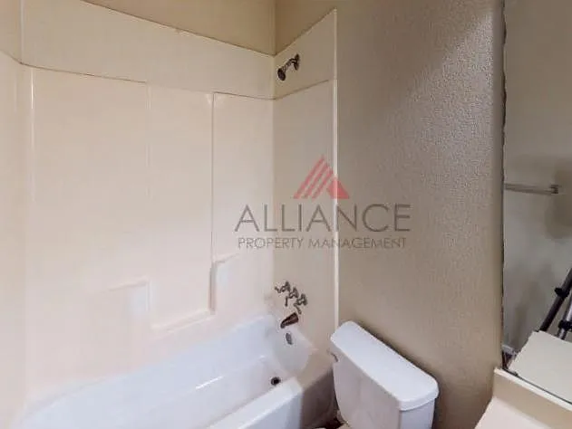 7001 Sanger Ave #202 — Photo 6