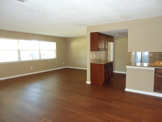 1st image of 2252 Morningside Dr
