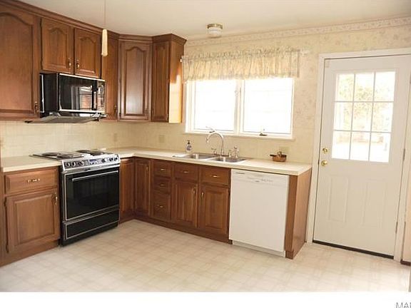 5th image of 12995 Whitecliff Ct