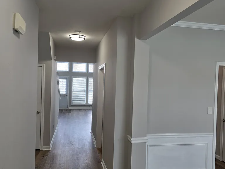 1901 Durwood Ln — Photo 15