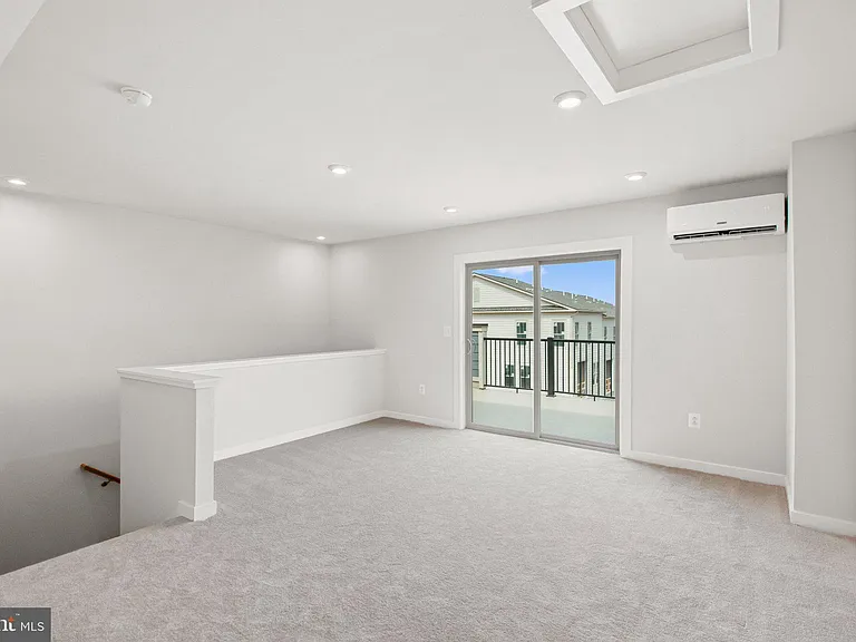 3811 Shale Ridge Rd — Photo 3