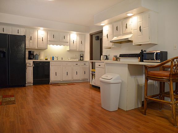 2nd image of 1515 Brent Dr