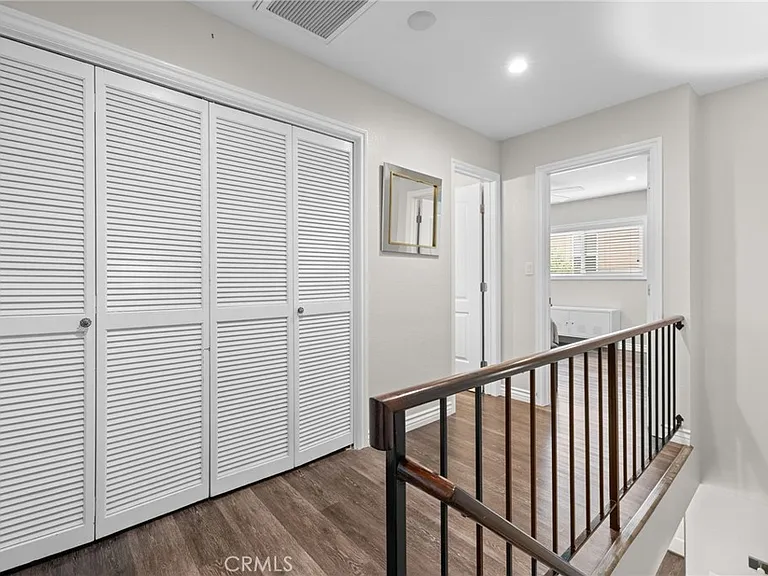545 E Cypress Ave #F — Photo 16