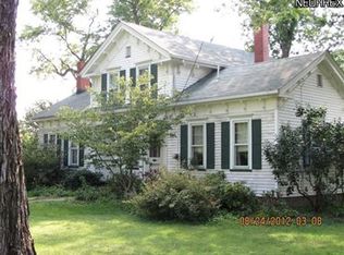 2295 Hoagland Blackstub Rd, Cortland, OH 44410