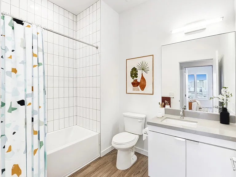 107 Hewitt — Photo 4
