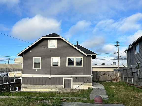 2nd image of 1430 Union St