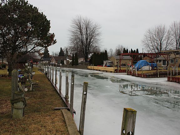 4th image of 38955 Lakeshore Dr