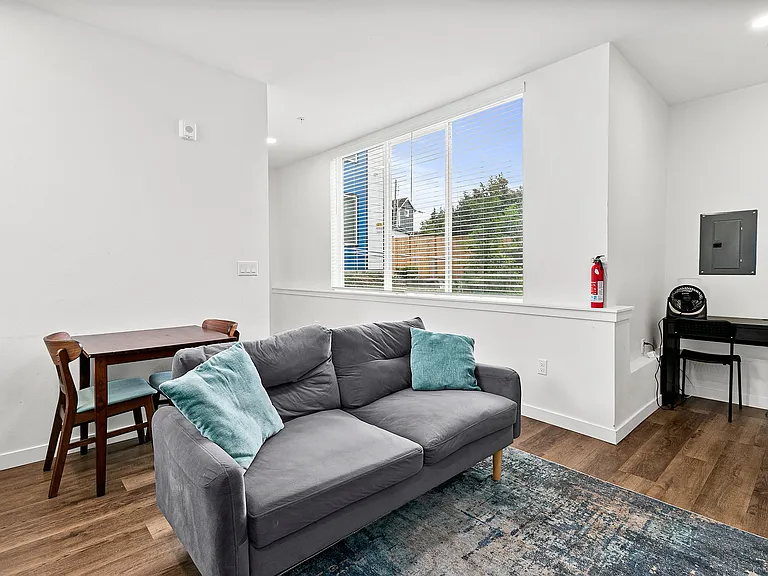4329 S Puget Sound Ave #202 — Photo 7