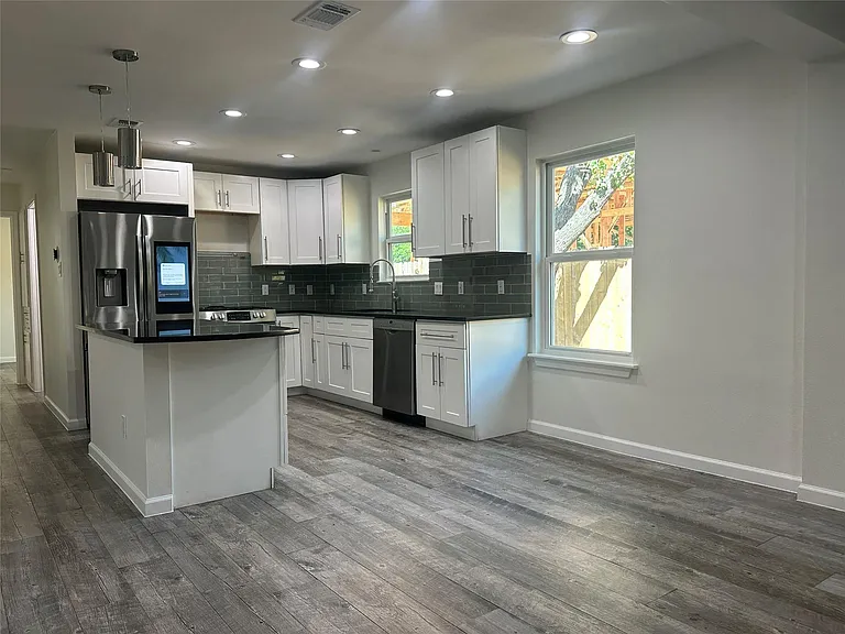908 Plateau Cir — Photo 9