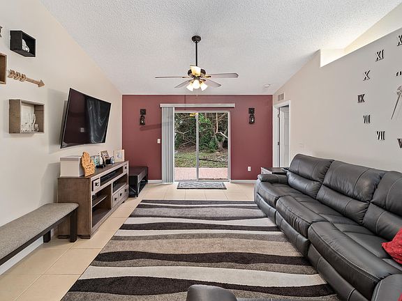 4th image of 1158 Southwinds Dr
