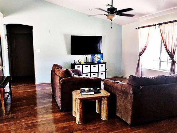 3rd image of 2637 S Jackson Ave