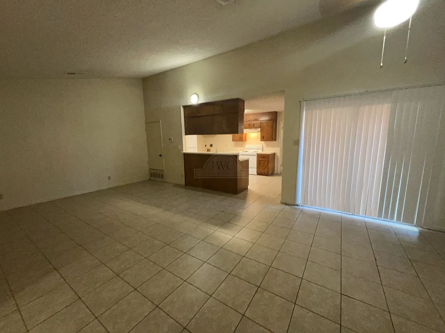 1003 Eastside, Killeen — Photo 4
