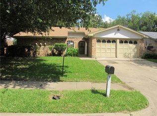 511 Salem Dr, Arlington, TX 76014