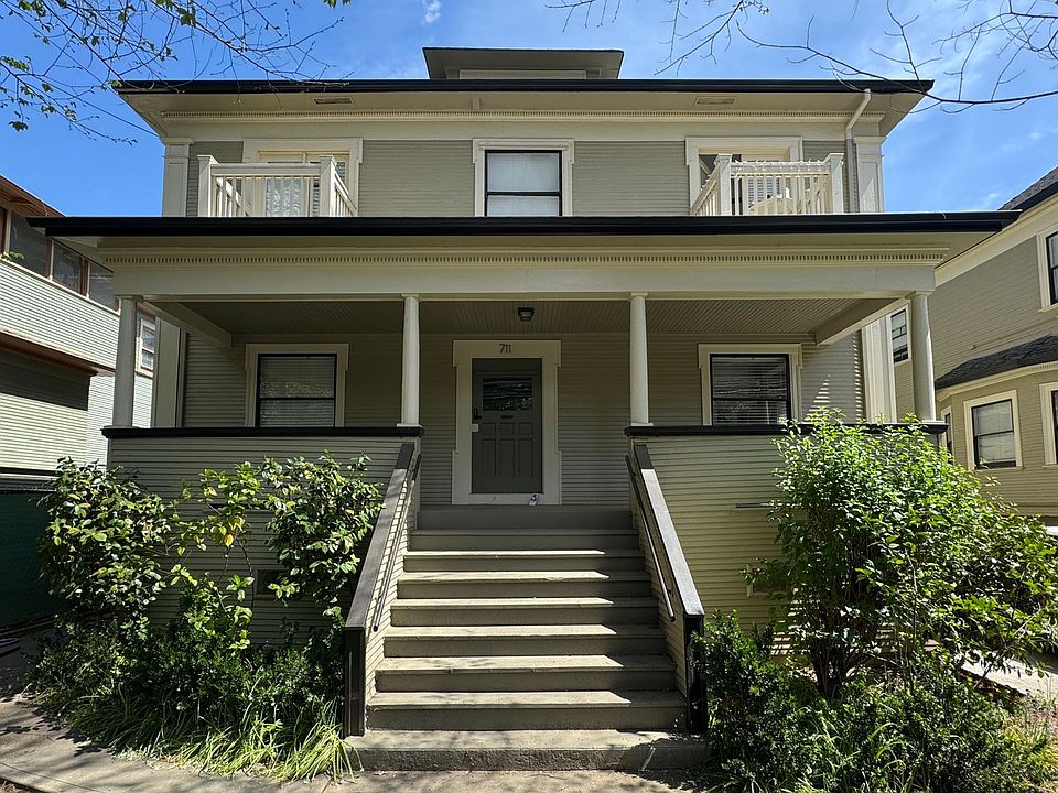 1st image of 711 18th St