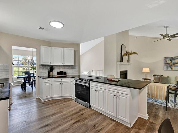 2nd image of 321 Pine Dr