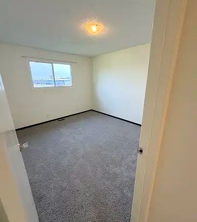 4th image of 4928 59th St #1A