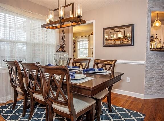 4th image of 5118 S Oak Cir