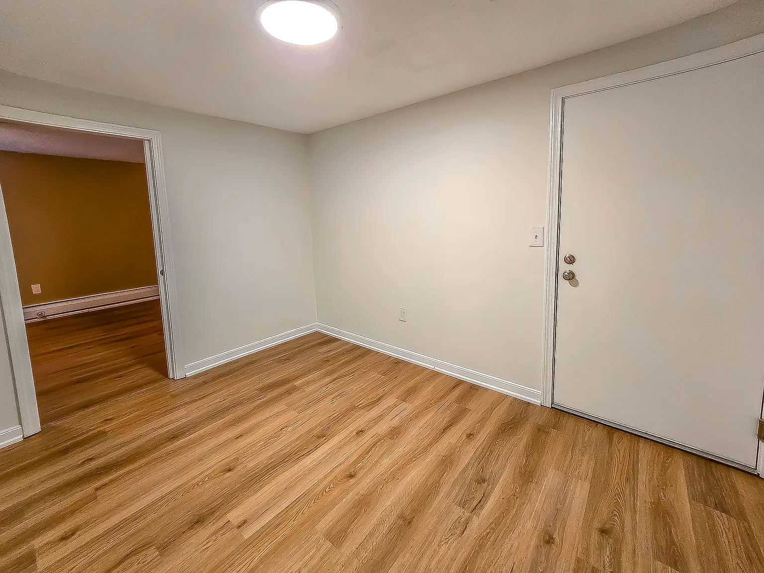 80L English Village Road U101 - 101 — Photo 2