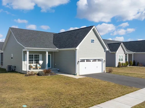 26013 Starboard Dr, Ellendale, DE 19941