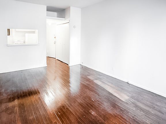 3rd image of 216 E 90th St #2EF