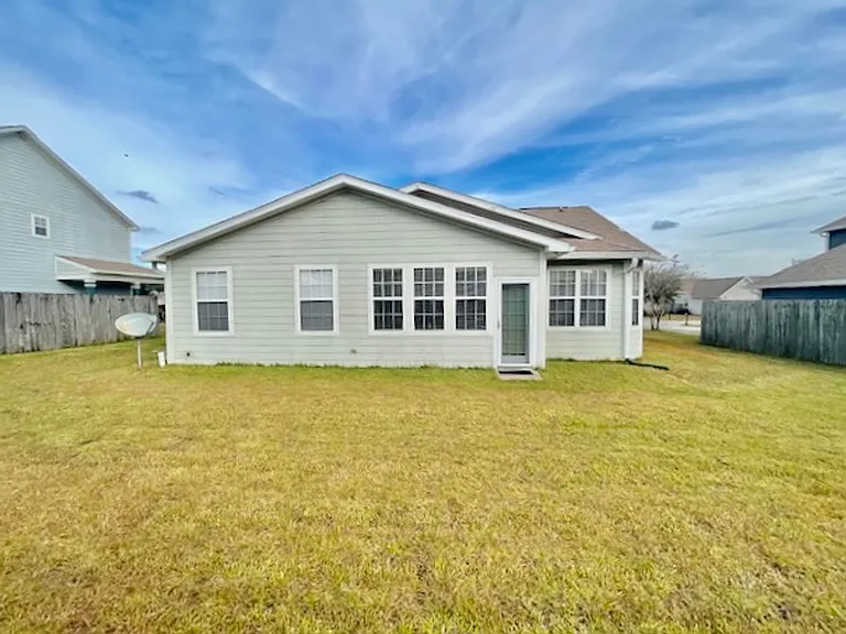 609 Prairie St — Photo 26