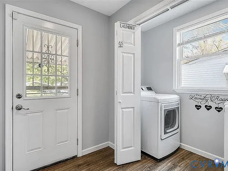 308 Maple Ln — Photo 13