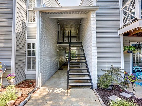 4th image of 7710 Flannagan Ct APT 8