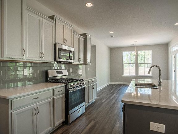 Chastain Glen Furman Kitchen