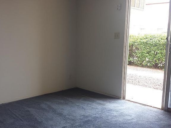 3rd image of 1447 S Jones Blvd APT E114